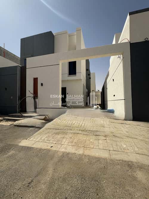 فيلا 386.4 متر مربع جنوبية على شارع 15م الورود، الخرج