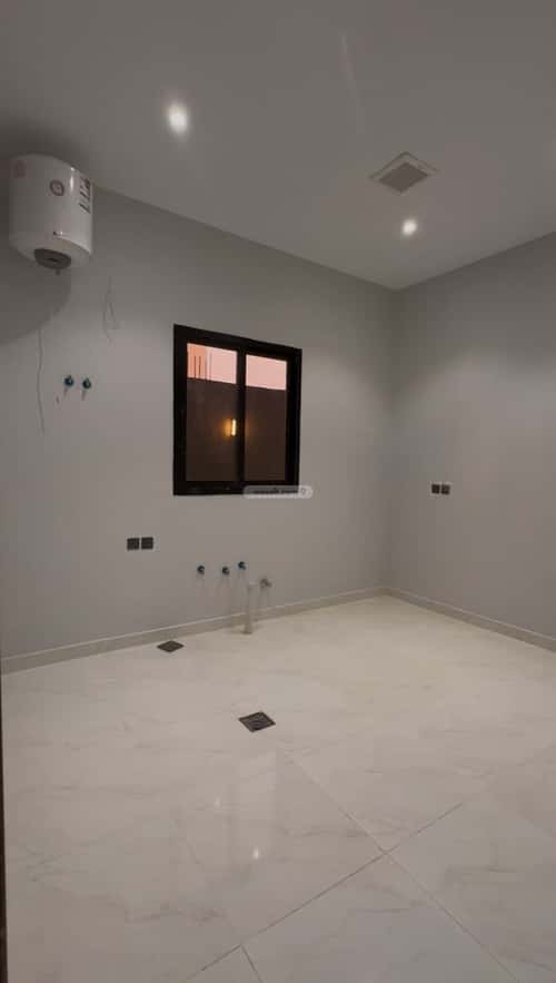 Floor 182.31 SQM with 6 Bedrooms Okaz, South Riyadh, Riyadh