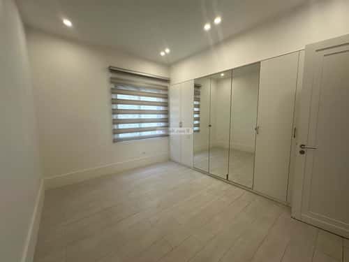 Villa 390 SQM Facing North with 5 Bedrooms Al-Qairawan, North Riyadh, Riyadh