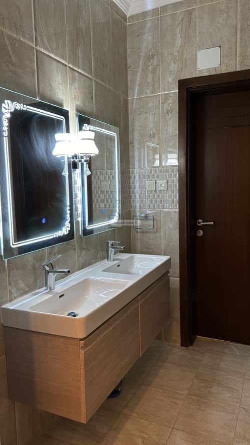 Building 600 SQM Facing North Al Wizarat, Madinah