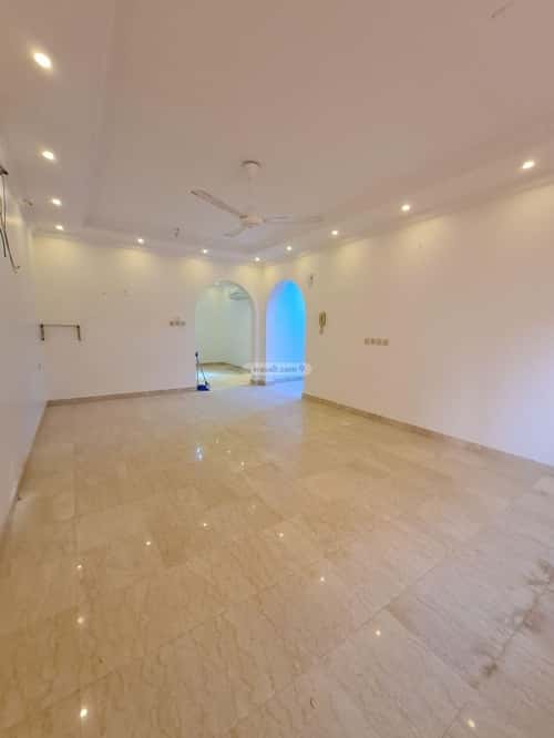 Building 600 SQM Facing North Al Wizarat, Madinah