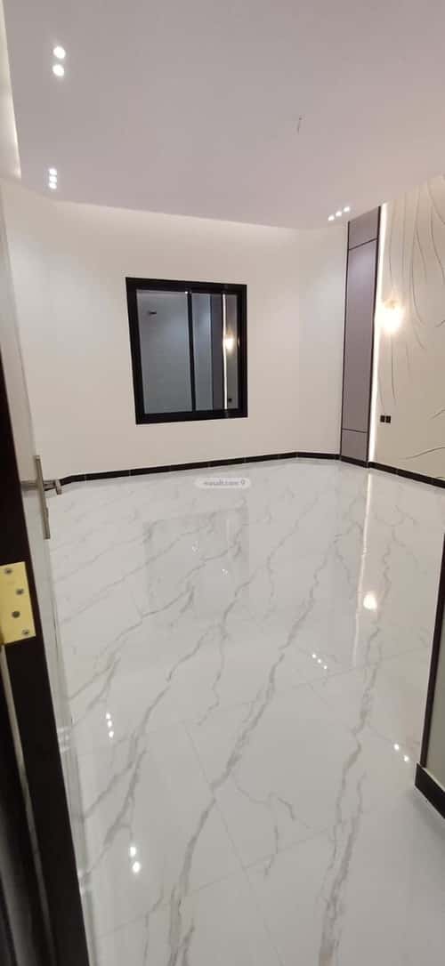 Villa 1102.6 SQM Facing East on 20m Width Street Rayyadh, Alttayif