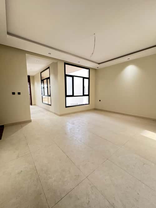 فيلا 437.5 متر مربع غربية على شارع 15م الشراع، الخبر