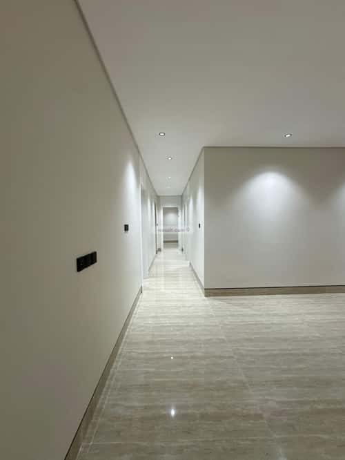 Apartment with 5 Bedrooms Al Wahah, Aldammam