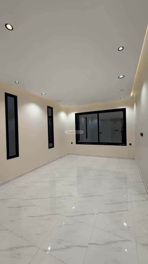 Villa 300 SQM Facing North on 20m Width Street North Of Solidarity, Khamis Mushait