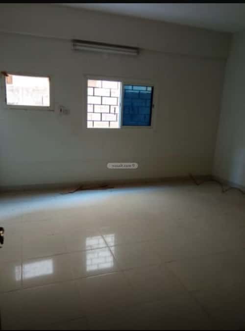 Building 379 SQM facing North التلعة، المدينة المنورة