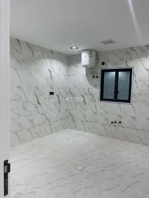 شقة ب 6 غرف بدر، الدمام