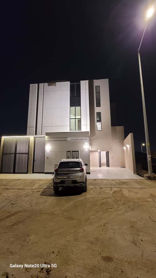 دور 5 غرف في الجنادرية