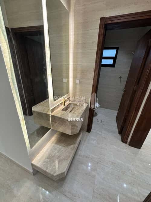 Floor 168 SQM with 6 bedrooms الرحمانية، شرق جدة، جدة