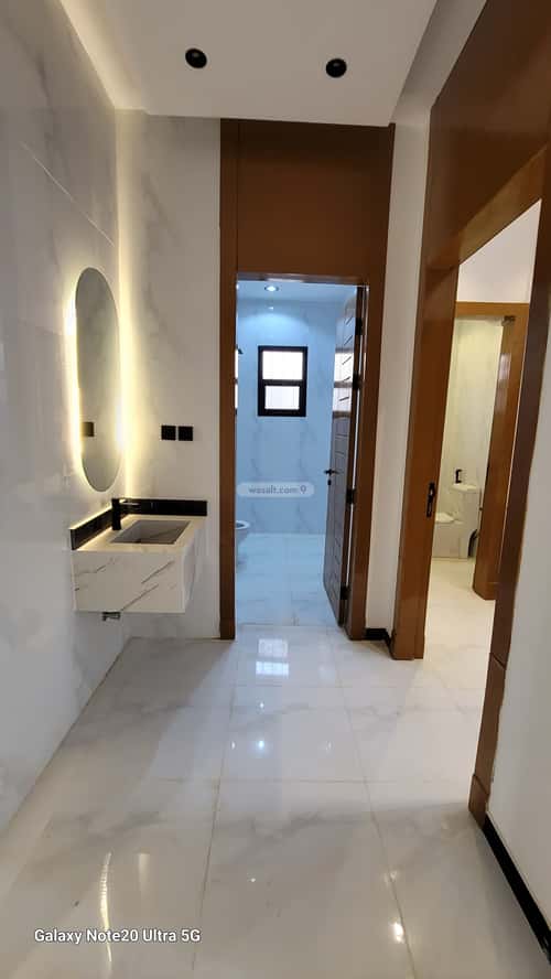 دور 5 غرف في الجنادرية