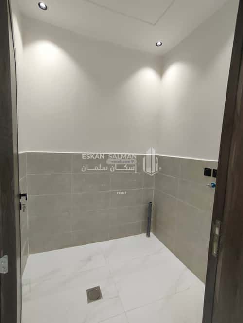 Floor 246 SQM with 7 bedrooms الرحاب 1، جازان