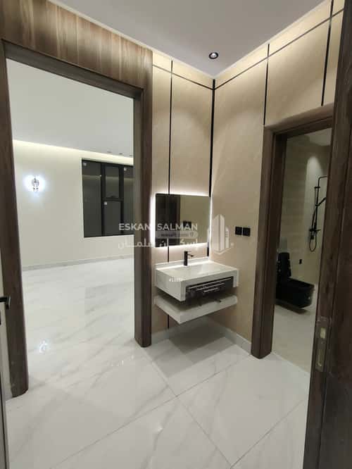 Floor 246 SQM with 7 bedrooms الرحاب 1، جازان