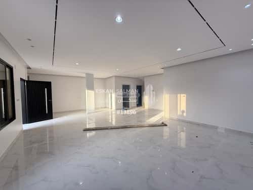 Villa 810 SQM Facing South on 15m Width Street The Horizon, Euyun Aljawa'