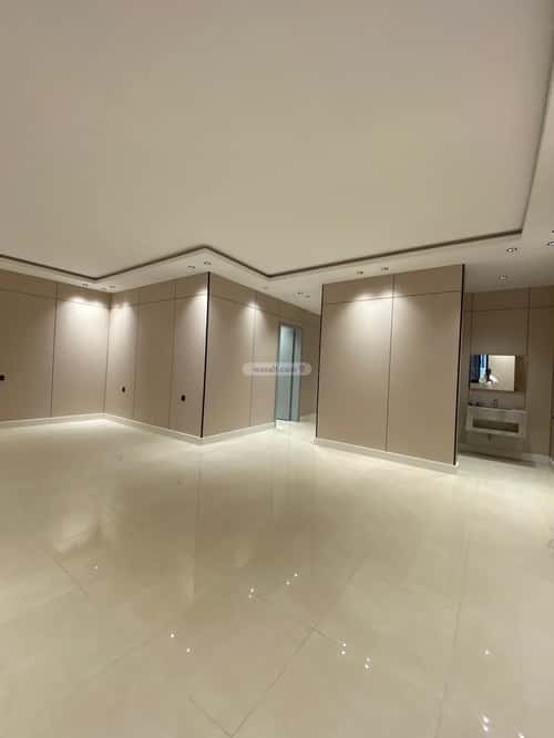 Apartment with 3 Bedrooms Okaz, South Riyadh, Riyadh