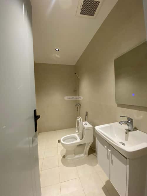 Apartment with 3 Bedrooms Okaz, South Riyadh, Riyadh