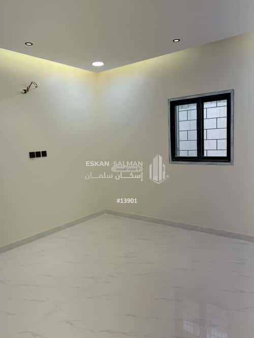 فيلا 211.38 متر مربع شمالية على شارع 15م بدر، الدمام