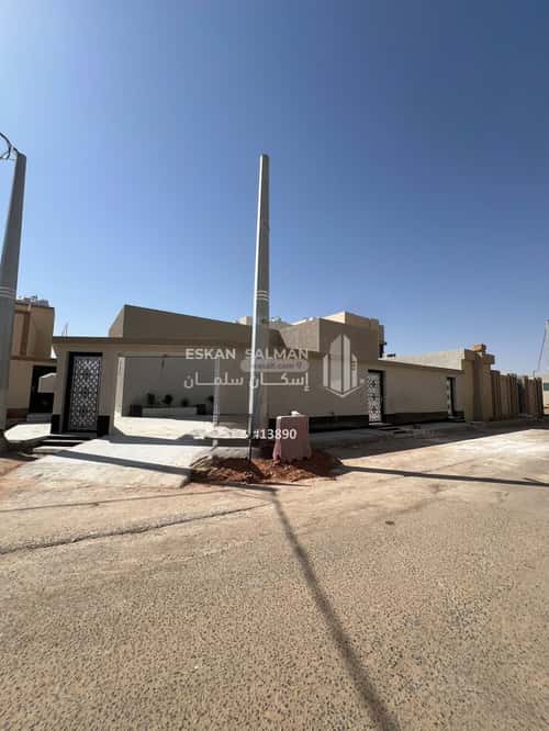 Floor 587.5 SQM with 6 Bedrooms Ramah, Albadayie
