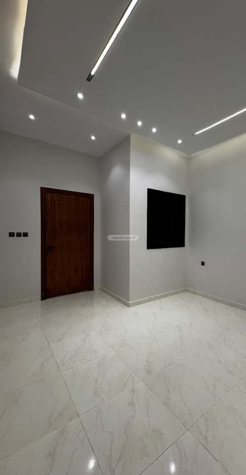 6 bedroom floor in Okaz