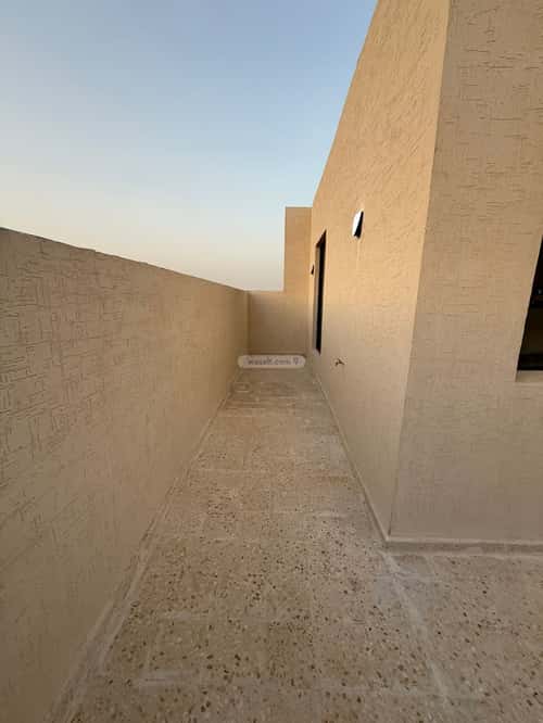 شقة 5 غرف في الجنادرية