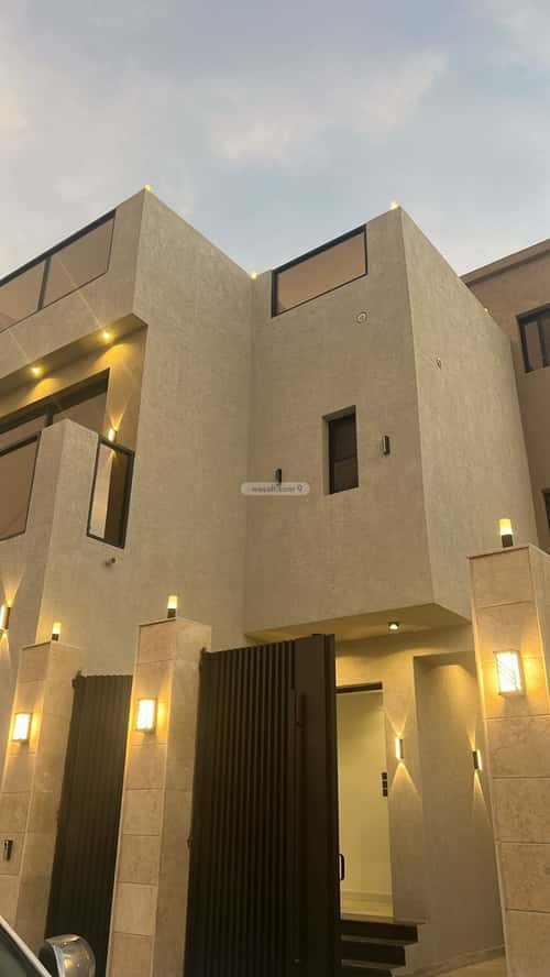 فيلا 293.58 متر مربع شرقية على شارع 12م العزيزية، الجموم - بحرة