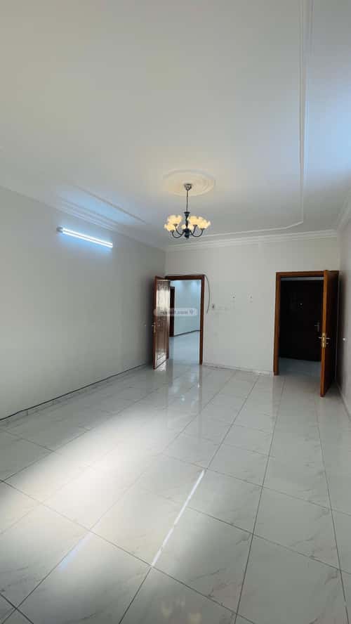 Building 478 SQM with 3 Floors Facing East Eastern Pole District, Alttayif