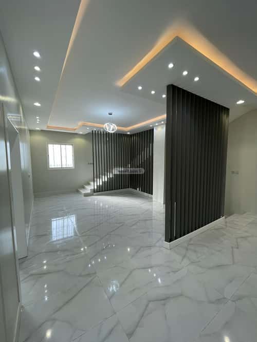 فيلا 600 متر مربع شرقية على شارع 20م جنوب تندحة، خميس مشيط