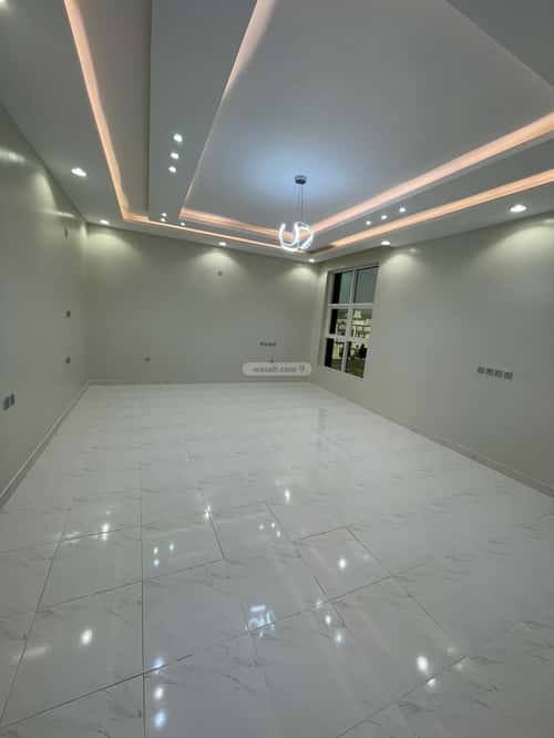 Villa 600 SQM Facing East on 20m Width Street South Qura Tandheh, Khamis Mushait