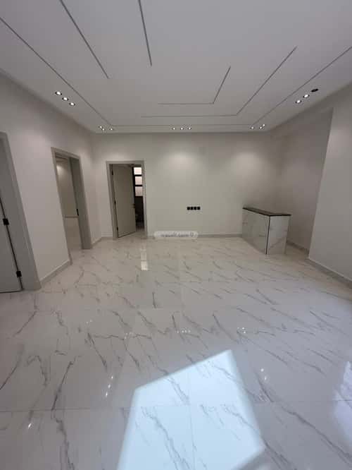 Apartment 220 SQM with 6 Bedrooms Al- Nadwah, East Riyadh, Riyadh