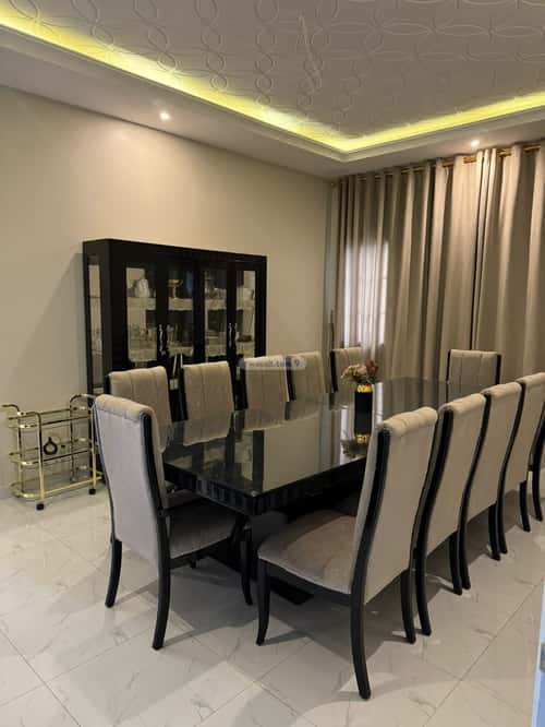 فيلا 600 متر مربع جنوبية شرقية على شارع 15م الشعلة، الدمام