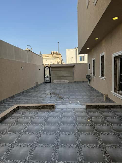 Villa 600 SQM Facing South East on 15m Width Street Al Shooalah, Aldammam