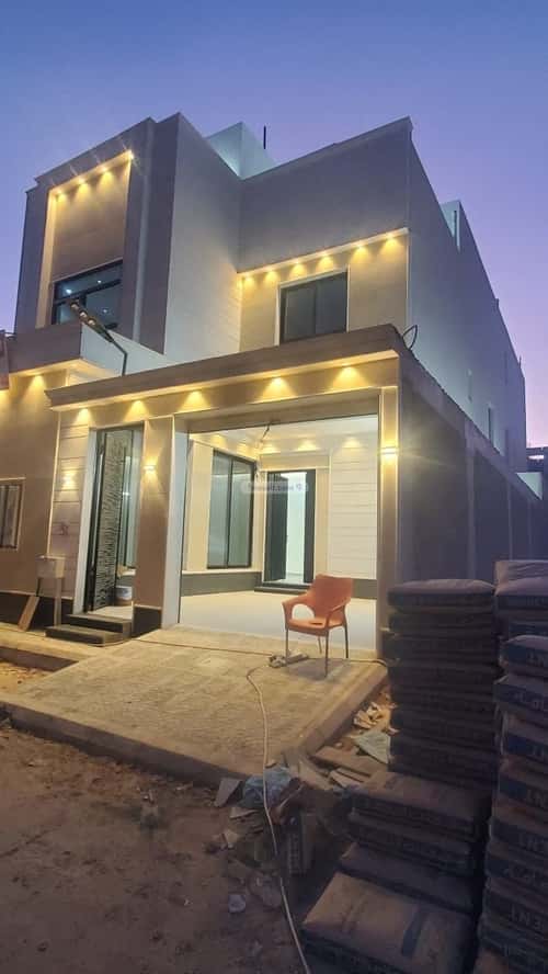 Floor 206.79 SQM with 5 Bedrooms Al-Janadriyah, East Riyadh, Riyadh