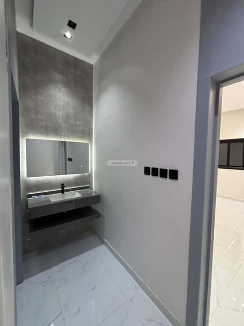 Villa 295 SQM with 1 Apartment Facing East An-Nadheem, East Riyadh, Riyadh