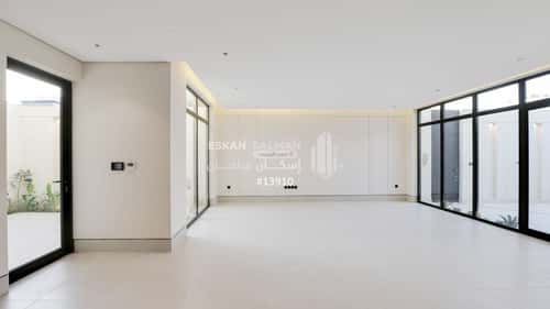 فيلا 200 متر مربع شرقية على شارع 20م التعاون، شمال الرياض، الرياض