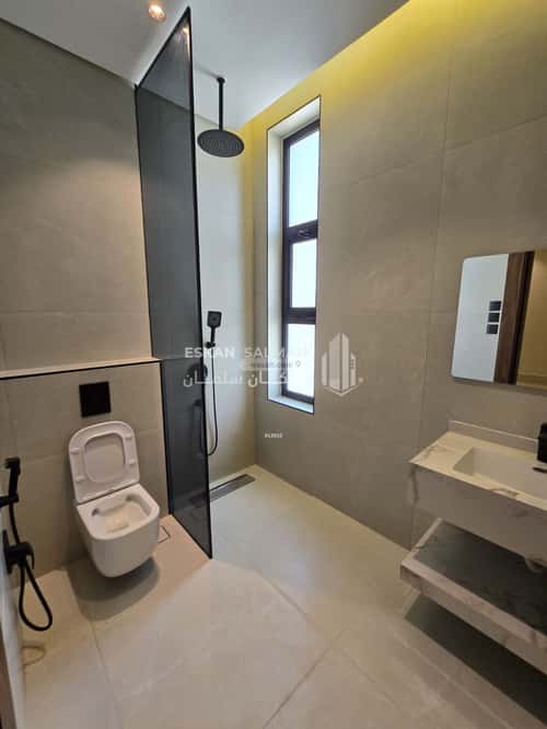 فيلا 200 متر مربع شرقية على شارع 20م التعاون، شمال الرياض، الرياض