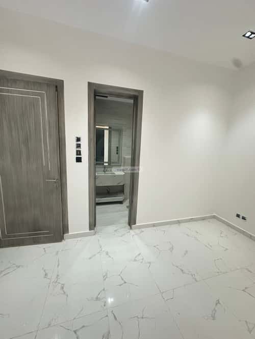 Floor 200.09 SQM with 4 Bedrooms Al-Janadriyah, East Riyadh, Riyadh
