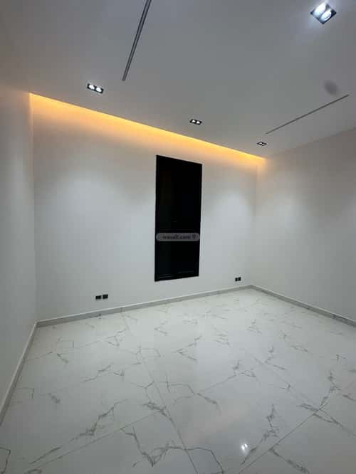4 bedroom floor in Al Janadriyah