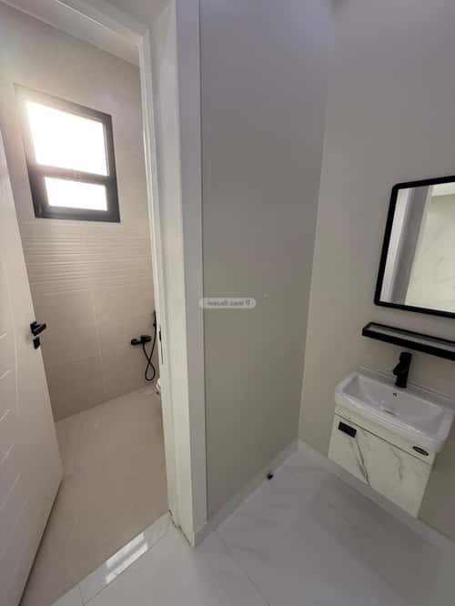 فيلا 9 غرف في الجنادرية