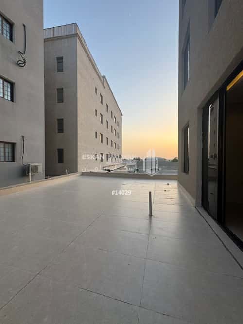 5 bedroom apartment in Al Hamra