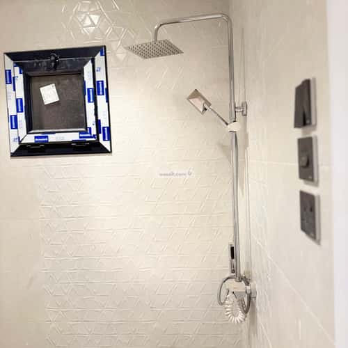 Apartment with 4 Bedrooms Hay Al Mubaoth, Madinah