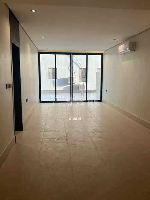 شقة 5 غرف في الحمراء