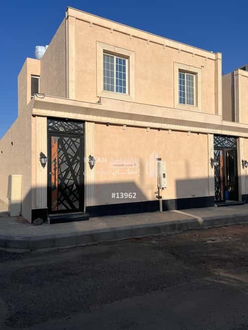 فيلا 308 متر مربع غربية على شارع 16م طيبة، المدينة المنورة
