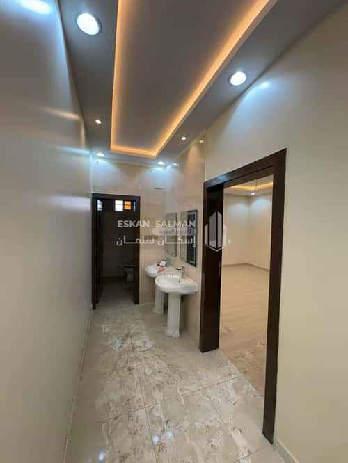 Floor 506 SQM with 6 Bedrooms Ar Rayyan, Albadayie