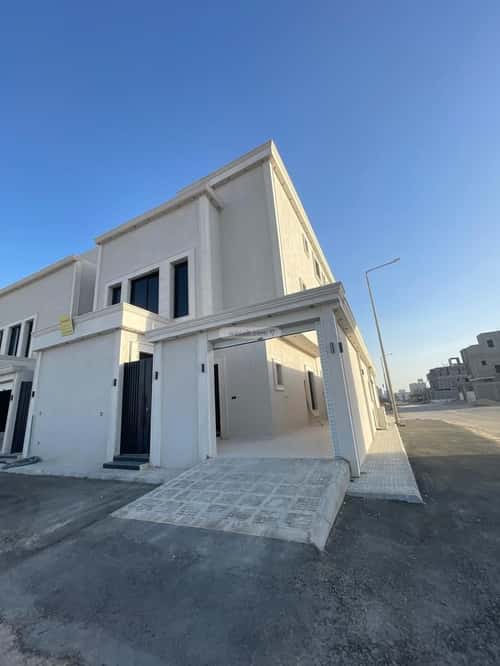 فيلا 247.4 متر مربع شرقية على شارع 20م الجنادرية، شرق الرياض، الرياض