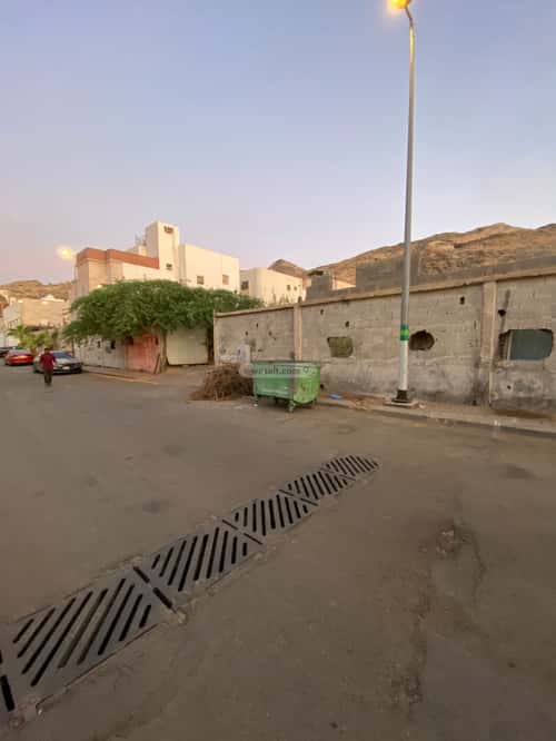 أرض 1860 متر مربع شمالية على شارع 12م العوالي، مكة المكرمة