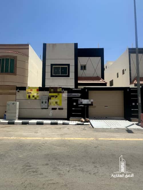 فيلا 262.5 متر مربع شمالية على شارع 15م غرناطة، حائل