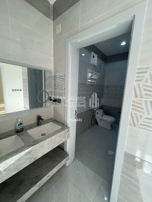 فيلا 260 متر مربع غربية على شارع 12م الفنار، الجموم - بحرة