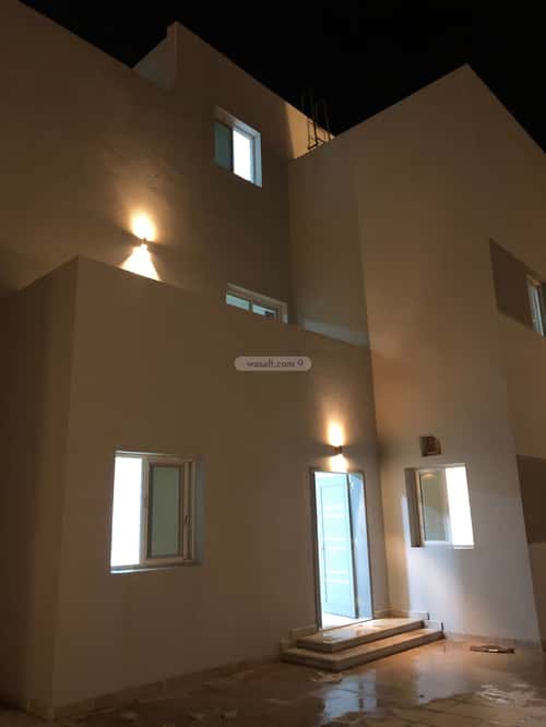 فيلا 300 متر مربع واجهة شمالية ب 6 غرف الجنادرية، شرق الرياض، الرياض