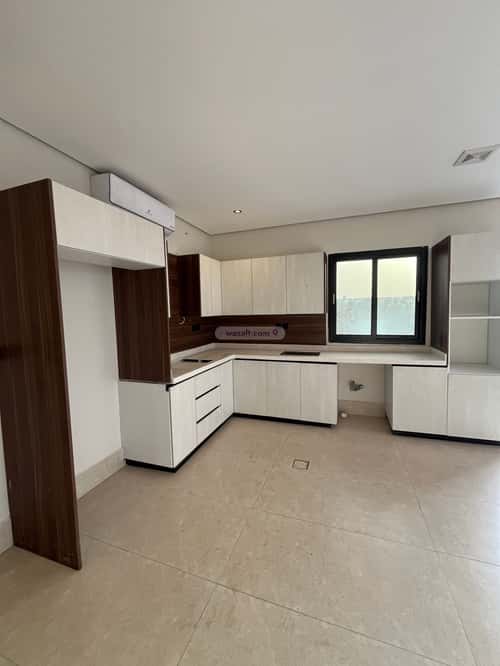 5 bedroom apartment in Al Hamra