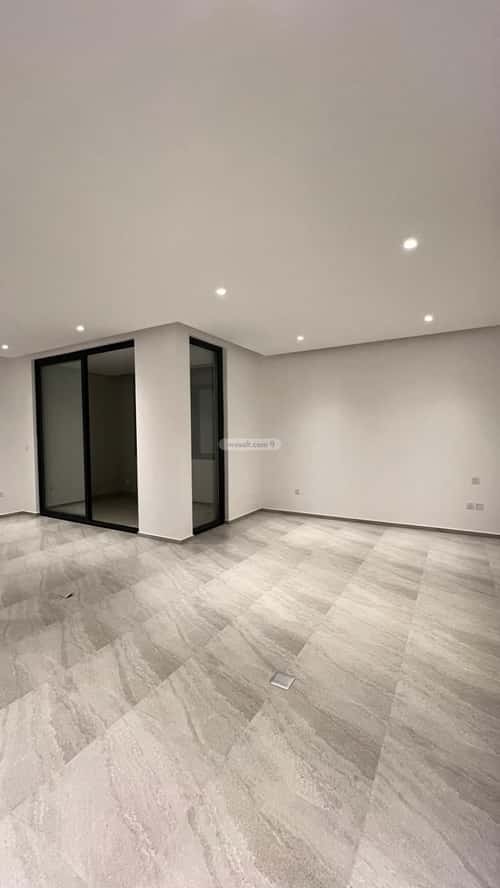 فيلا 375 متر مربع شمالية على شارع 15م الصحافة، شمال الرياض، الرياض