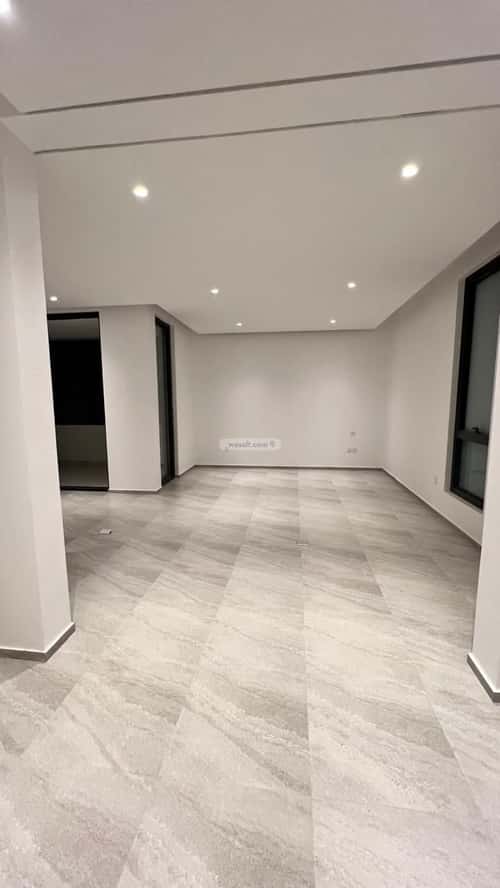 فيلا 375 متر مربع شمالية على شارع 15م الصحافة، شمال الرياض، الرياض